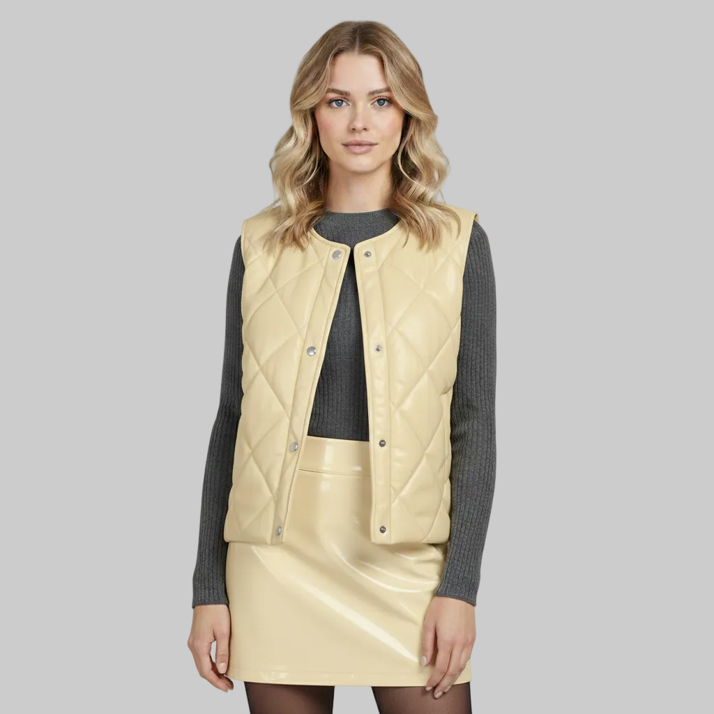 Komplet pikowanych kamizelek zapinanych na zatrzaski